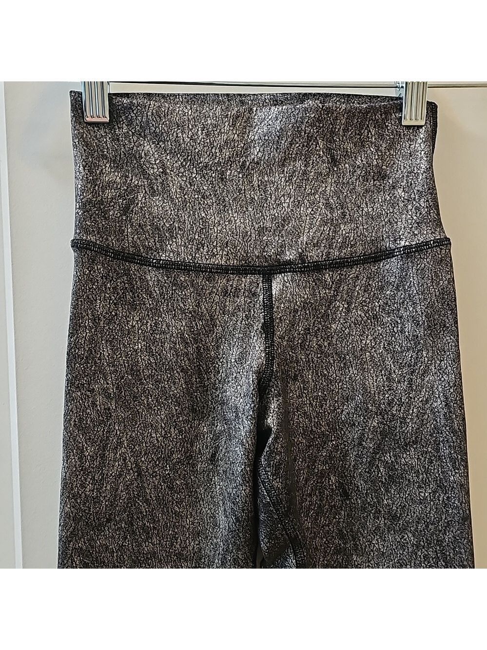 Alo full length metallic leggings